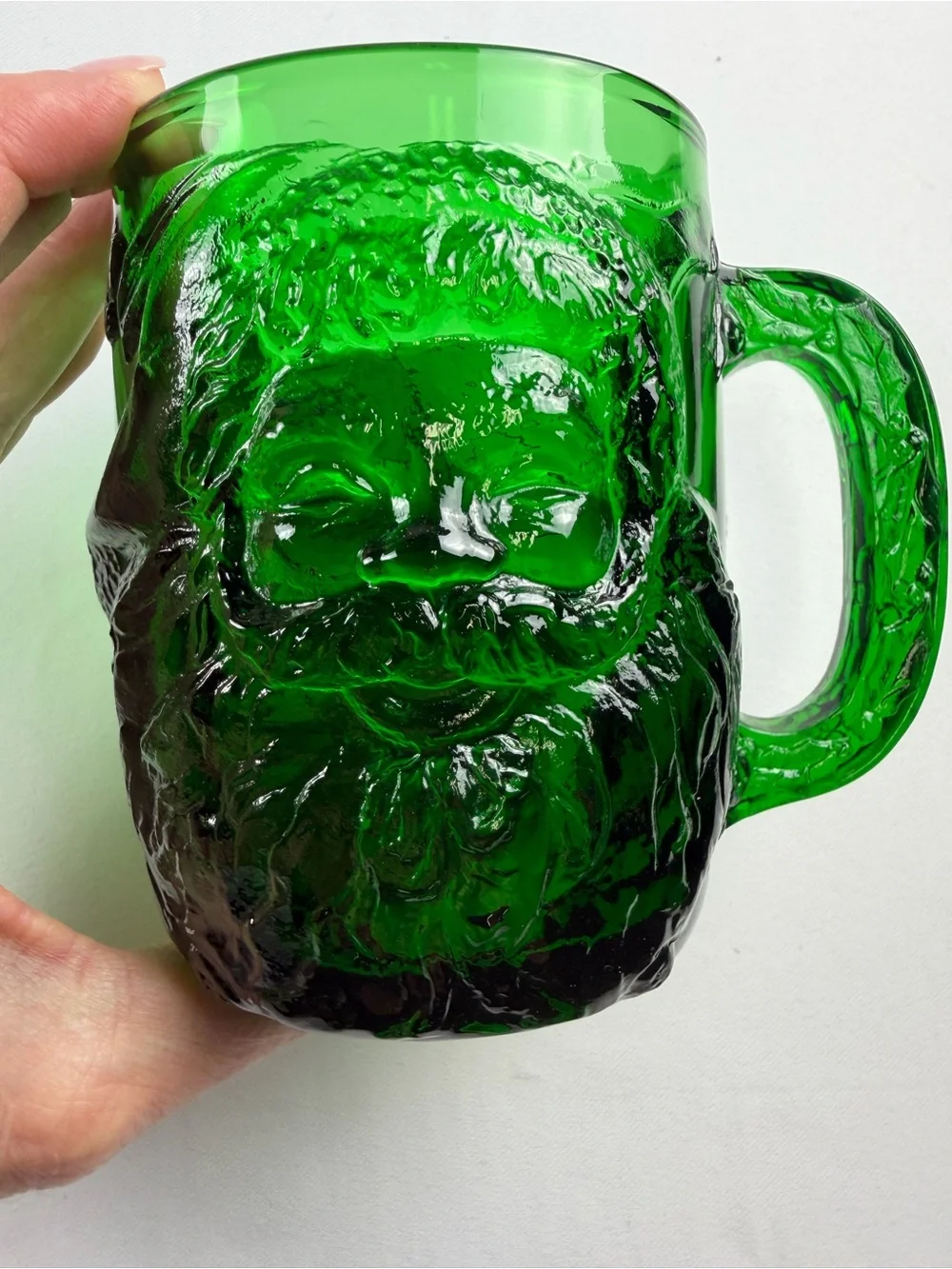 Green GlassClassic Christmas Santa Mug - Festive Holiday Drinkware